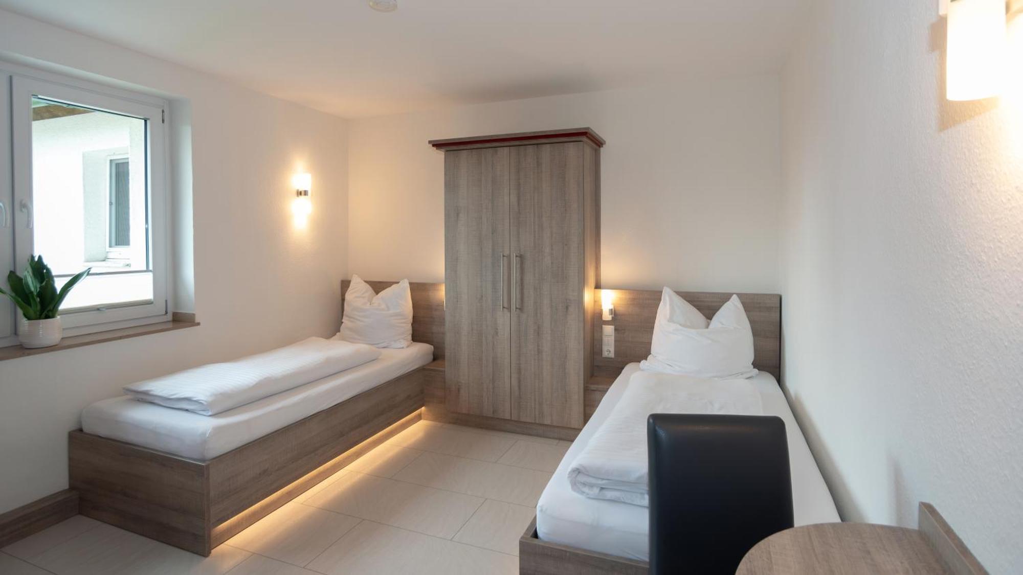 Erstay Dorsten Luaran gambar